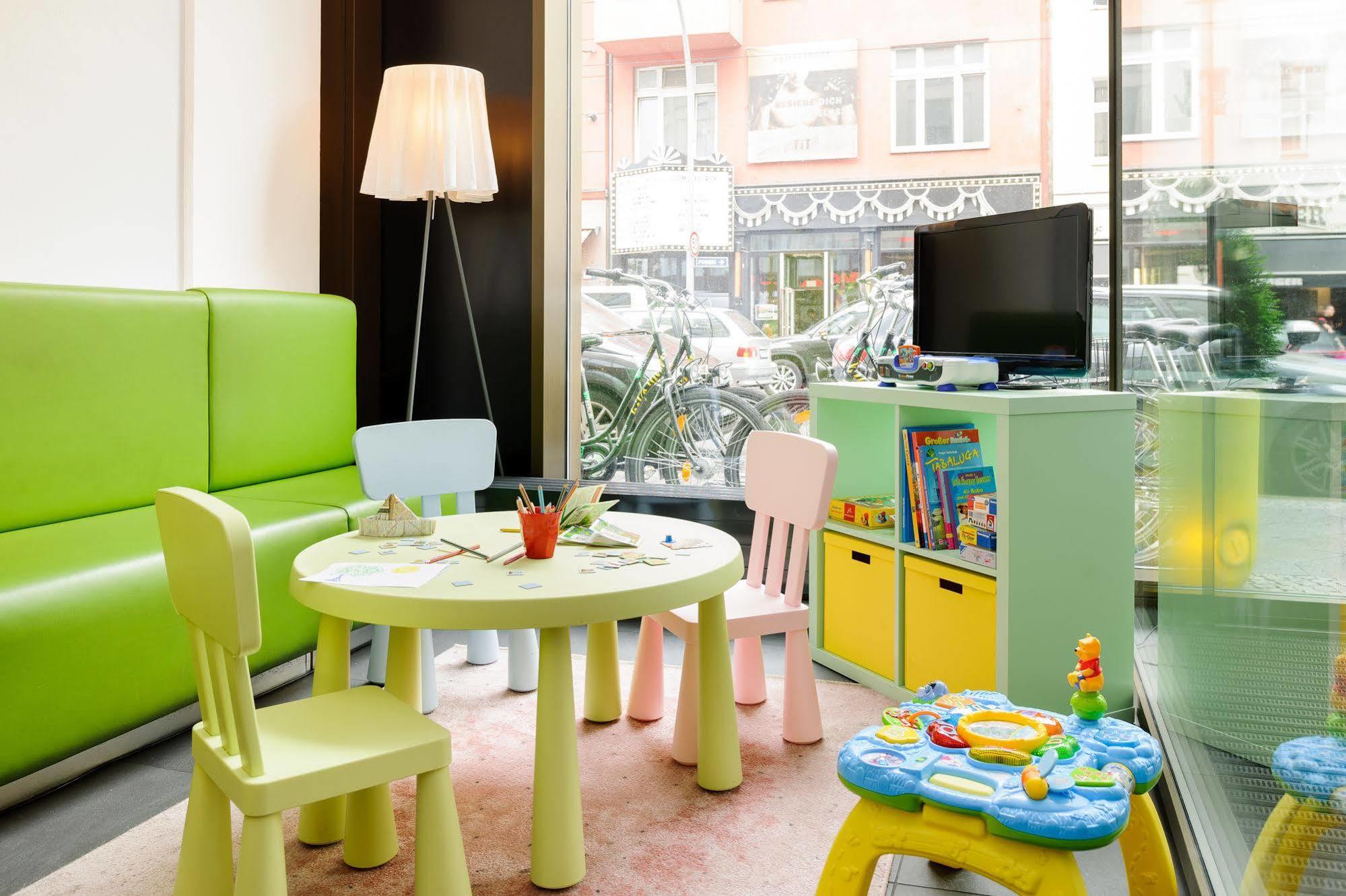 Ibis Styles Hotel Berlin Mitte Экстерьер фото