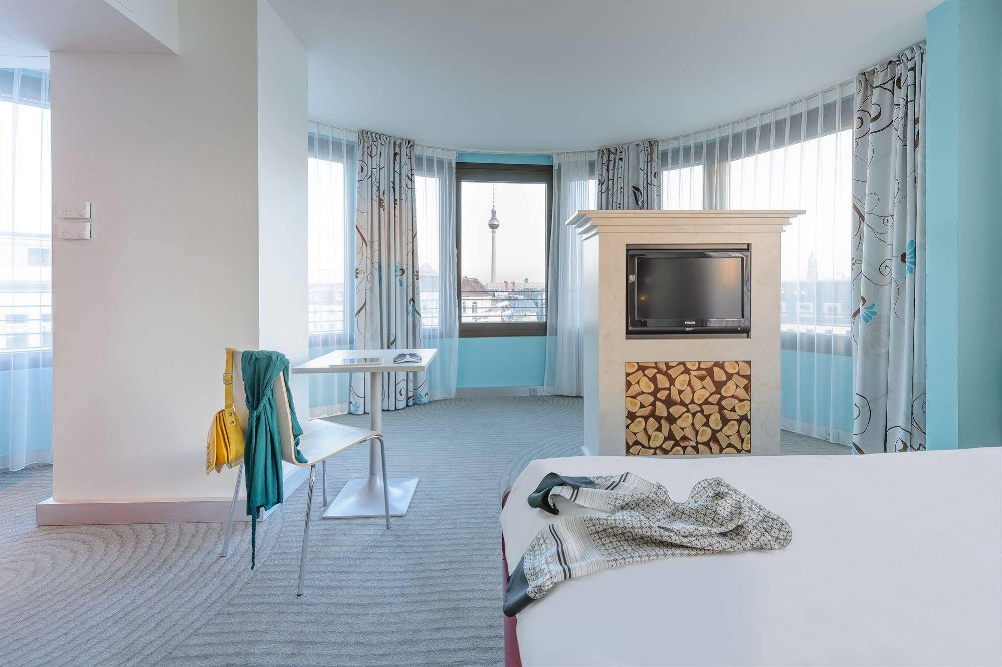Ibis Styles Hotel Berlin Mitte Экстерьер фото